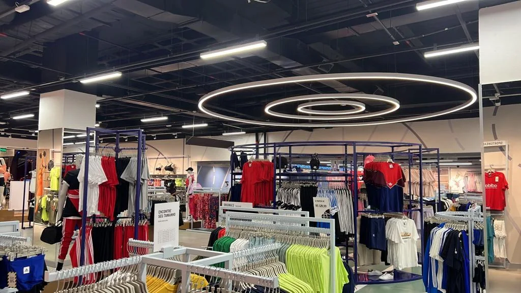 Adidas — Outlet Shopping Nova América — foto 4