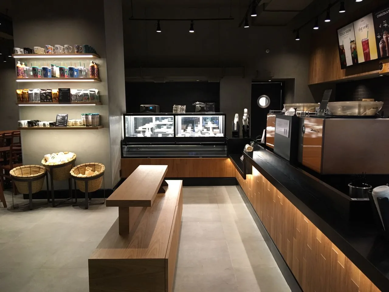Starbucks — foto 5